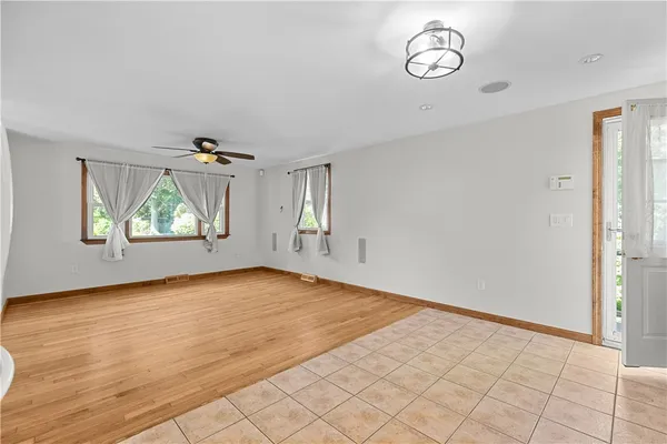 $3,400 | 25 Harris Drive, Tiverton, RI 02878