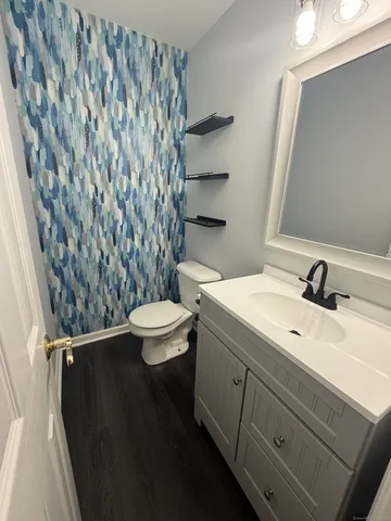 $325,000 | 2612 North Avenue, Unit E2, Bridgeport, CT 06604