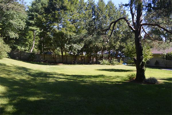 17 Nadine Road Framingham, MA 01701 - Photo 4 of 23