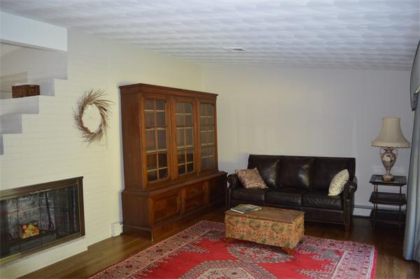17 Nadine Road Framingham, MA 01701 - Photo 8 of 23