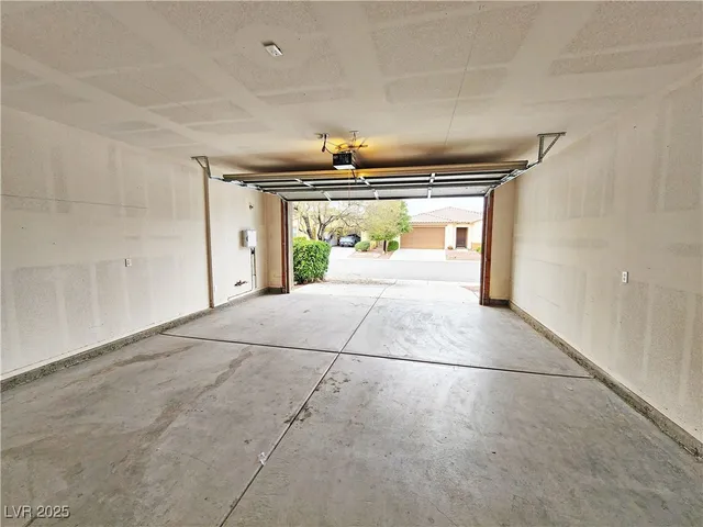 $1,935 | 5561 Carrara Pointe Street, Pahrump, NV 89061