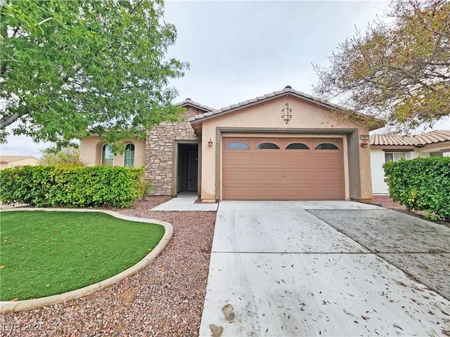 $1,935 | 5561 Carrara Pointe Street, Pahrump, NV 89061