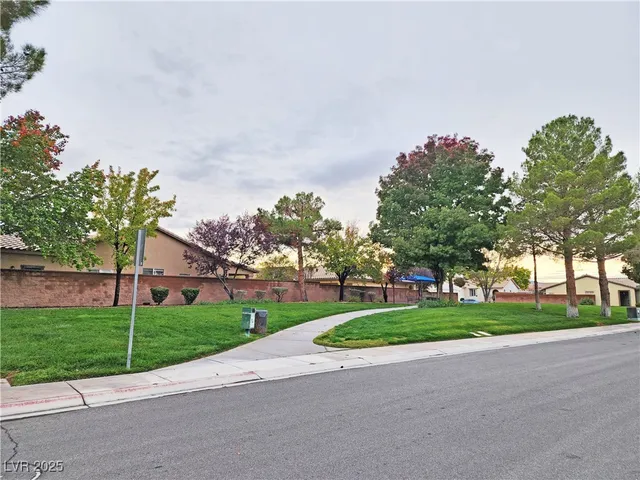 $1,935 | 5561 Carrara Pointe Street, Pahrump, NV 89061