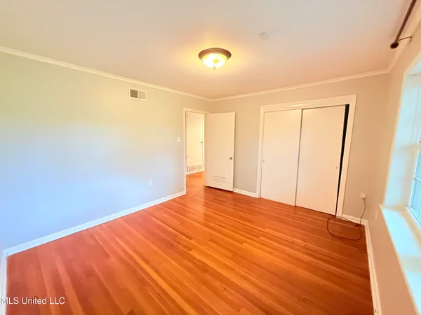 $189,000 | 10688 Highway 12, Isola, MS 38754