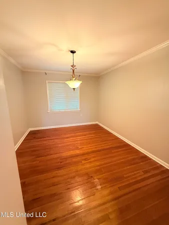 $189,000 | 10688 Highway 12, Isola, MS 38754