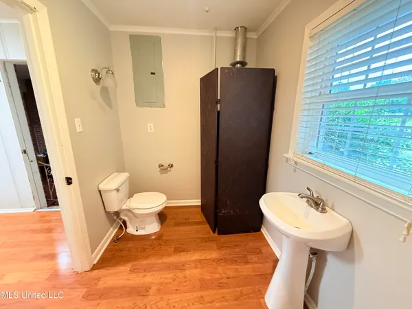 $189,000 | 10688 Highway 12, Isola, MS 38754