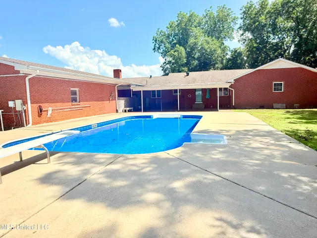 $189,000 | 10688 Highway 12, Isola, MS 38754