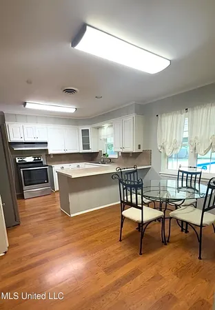 $189,000 | 10688 Highway 12, Isola, MS 38754