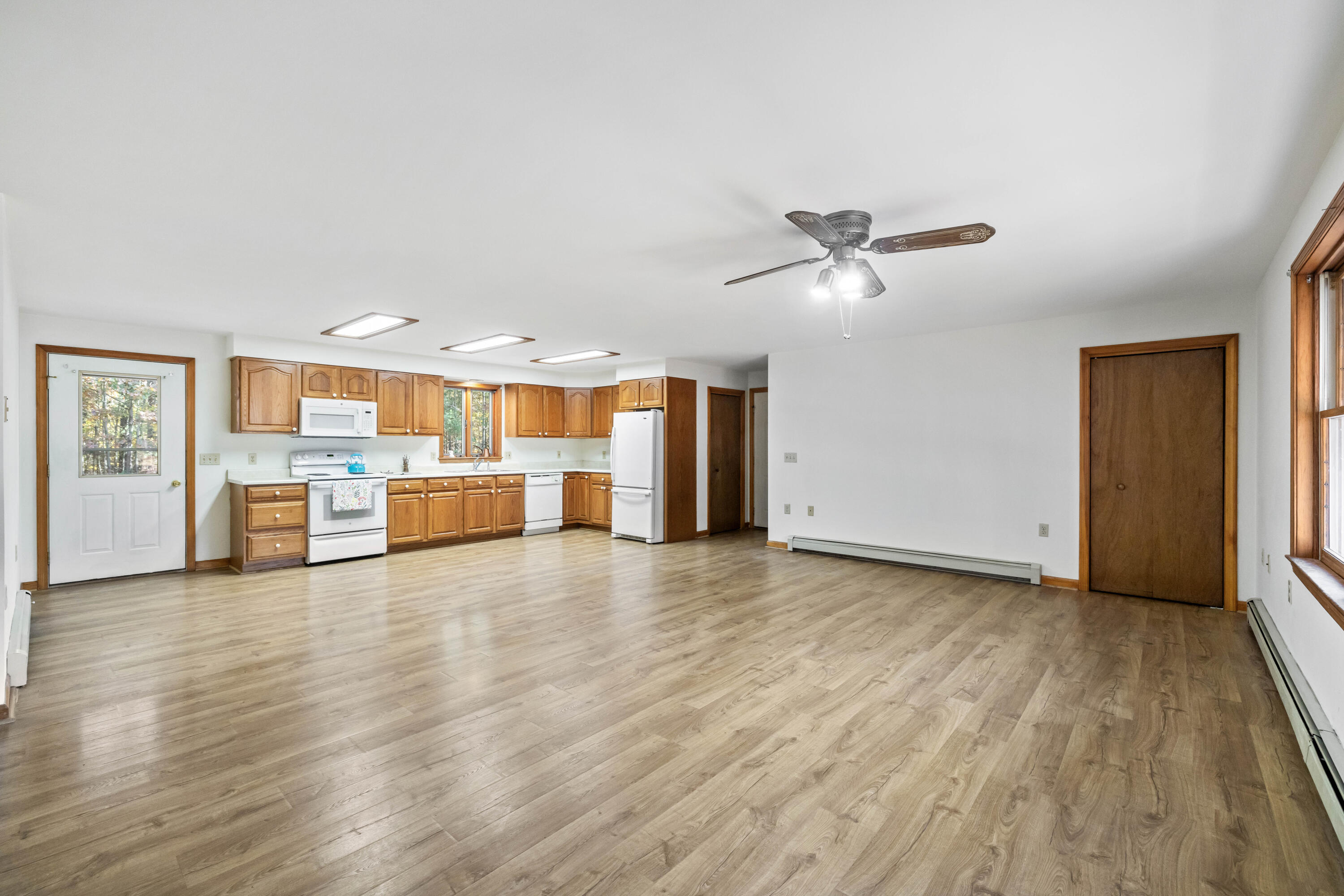 136 Shaker Road Gray, ME 04039 - Photo 2 of 22 3G0A5028