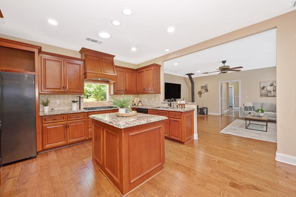 19539 Mountain Lion Road Grass Valley, CA 95945 - Photo 24 of 74