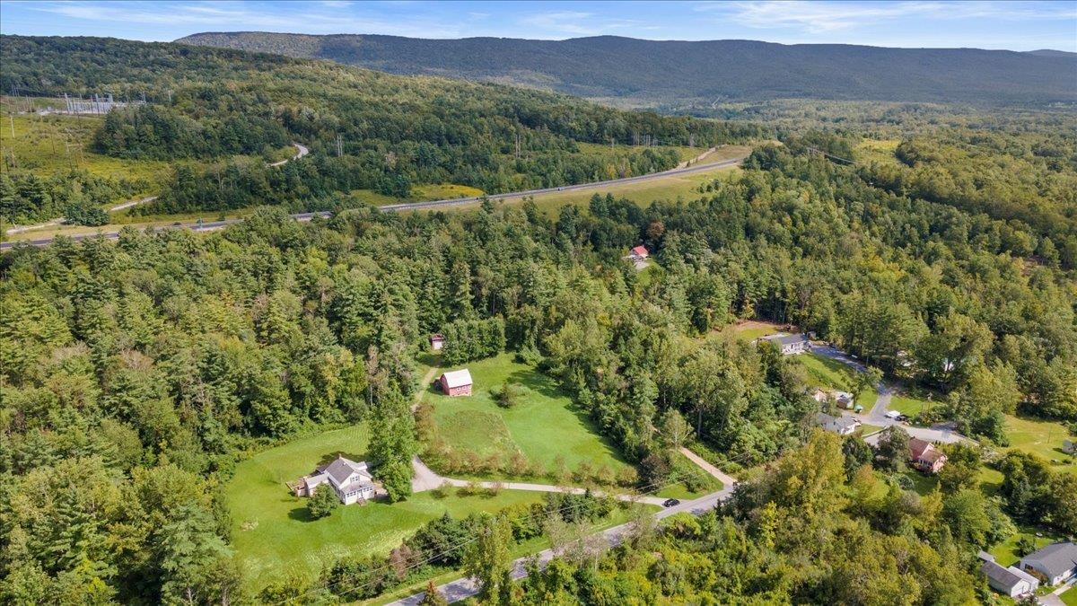 357 Chapel Road Bennington, VT 05201 - Photo 23 of 37 Gallery Image 23