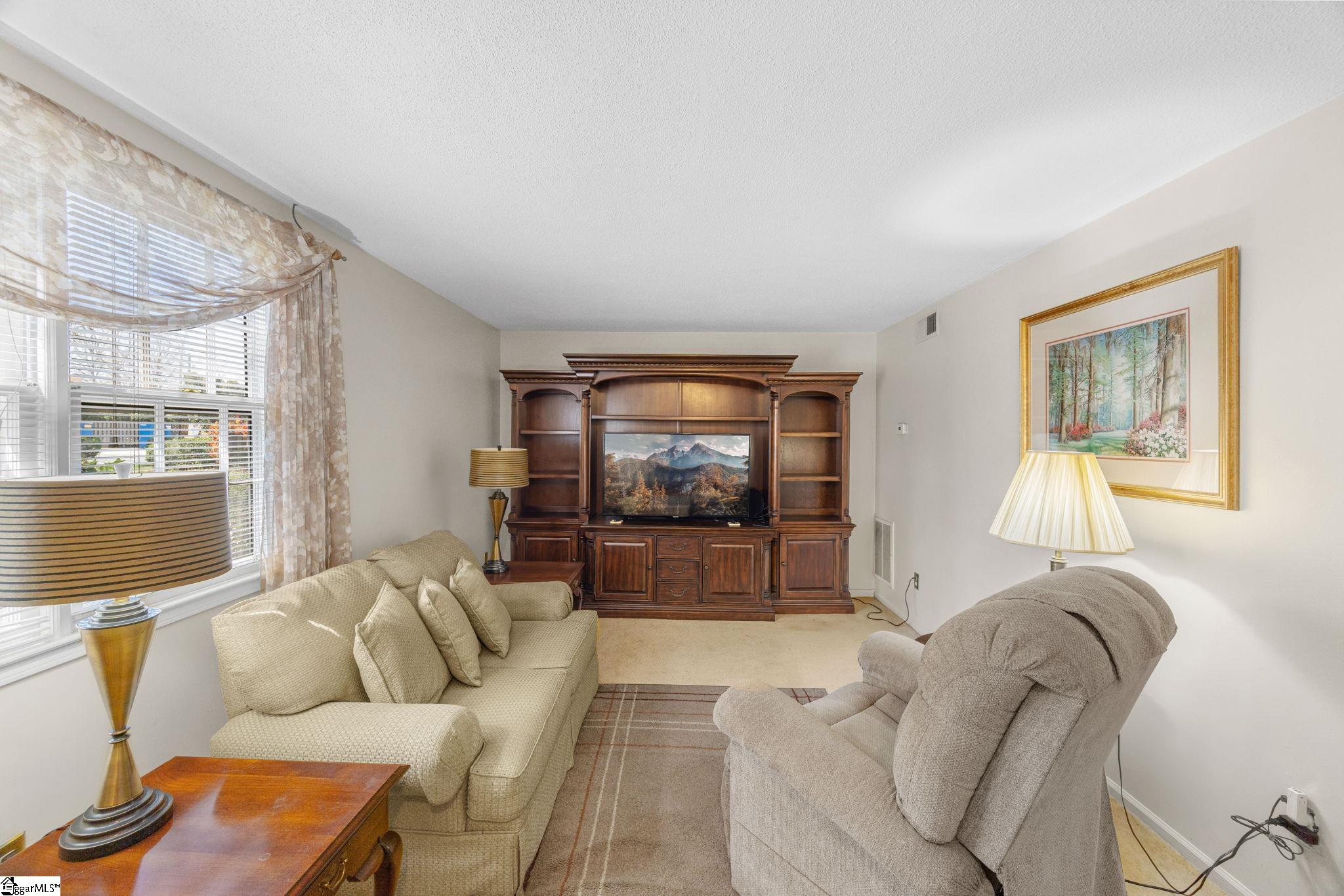 710 Hunts Bridge Road Greenville, SC 29617 - Photo 5 of 32