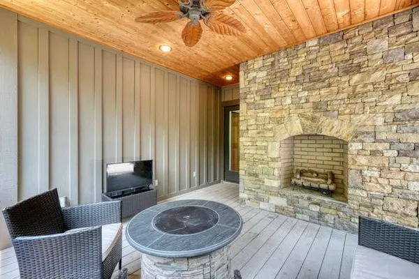 $1,250,000 | 115 Dawsons Lane, Murphy, NC 28906