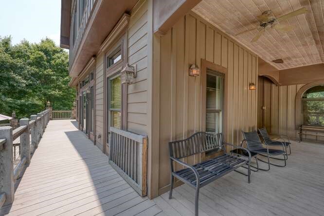 115 Dawsons Lane Murphy, NC 28906 - Photo 60 of 93 a view of a balcony with furniture