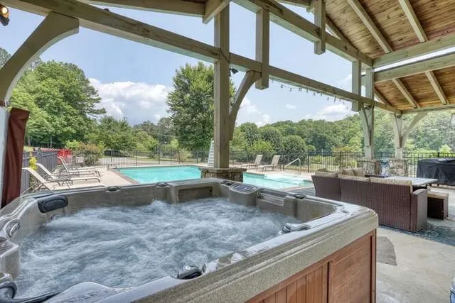 $1,250,000 | 115 Dawsons Lane, Murphy, NC 28906