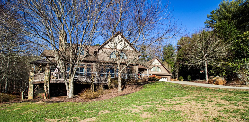 115 Dawsons Lane Murphy, NC 28906 - Photo 88 of 93 a view of a house with a yard