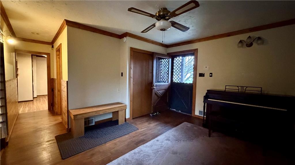 1425 Freeport Road Cheswick, PA 15024 - Photo 3 of 45 ALTERNATE VIEW OF FAMILY ROOM WITH SPACIOUS COAT CLOSET!