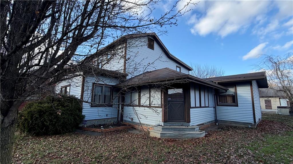 1425 Freeport Road Cheswick, PA 15024 - Photo 8 of 45 SIDE PRIVATE ENTRY TO LOVELY CLOSED IN PORCH!