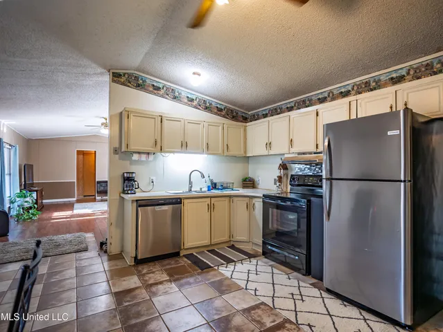 $375,000 | 8088 Pope Crowder Road, Pope, MS 38658