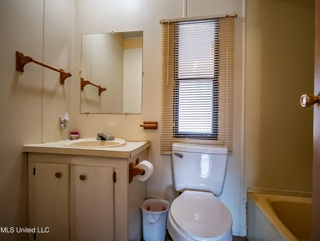 $375,000 | 8088 Pope Crowder Road, Pope, MS 38658