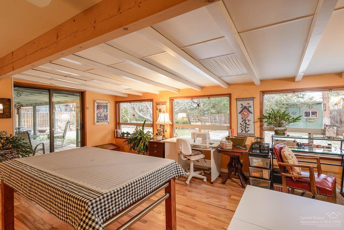 20235 Rae Road Bend, OR 97702 - Photo 11 of 23 Additional Photo