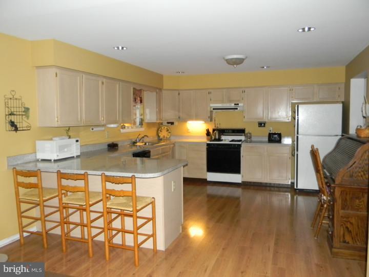 117 Oak Leaf Road Sicklerville, NJ 08081 - Photo 2 of 20