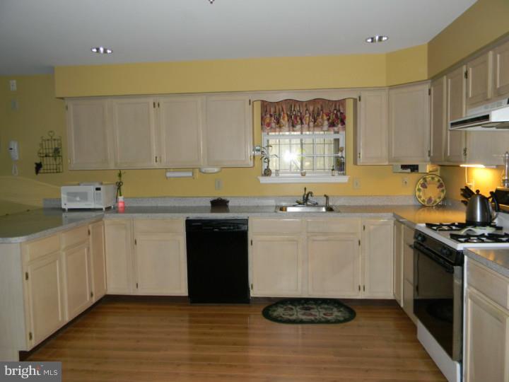 117 Oak Leaf Road Sicklerville, NJ 08081 - Photo 10 of 20