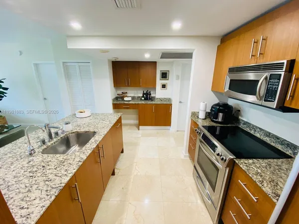 $4,200 | 10275 Collins Avenue, Unit 324, Bal Harbour, FL 33154