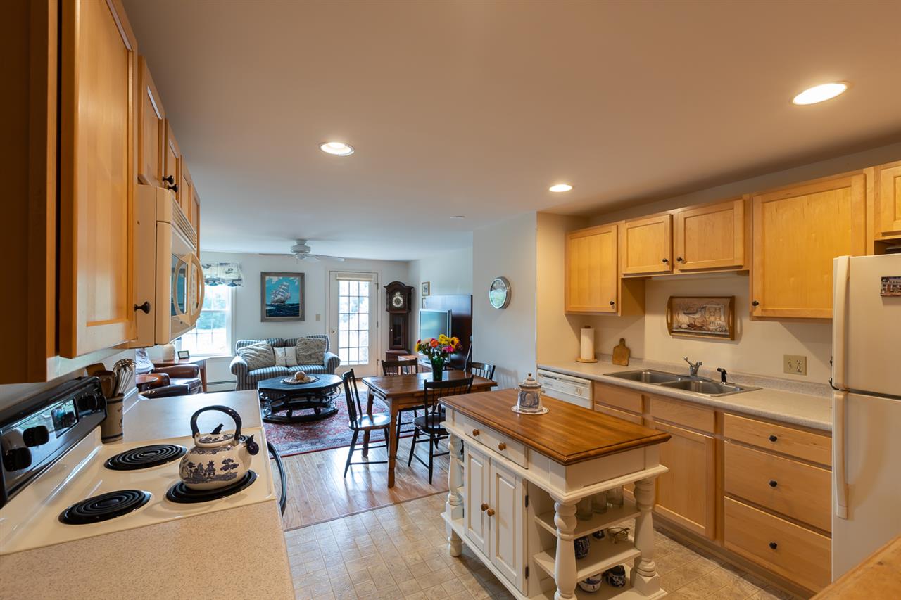 16 Elizabeth Road, Unit 16 South Berwick, ME 03908 - Photo 5 of 23 Gallery Image 5