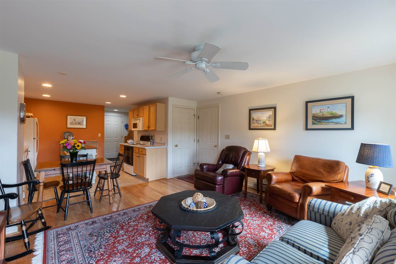 16 Elizabeth Road, Unit 16 South Berwick, ME 03908 - Photo 7 of 23 Gallery Image 7