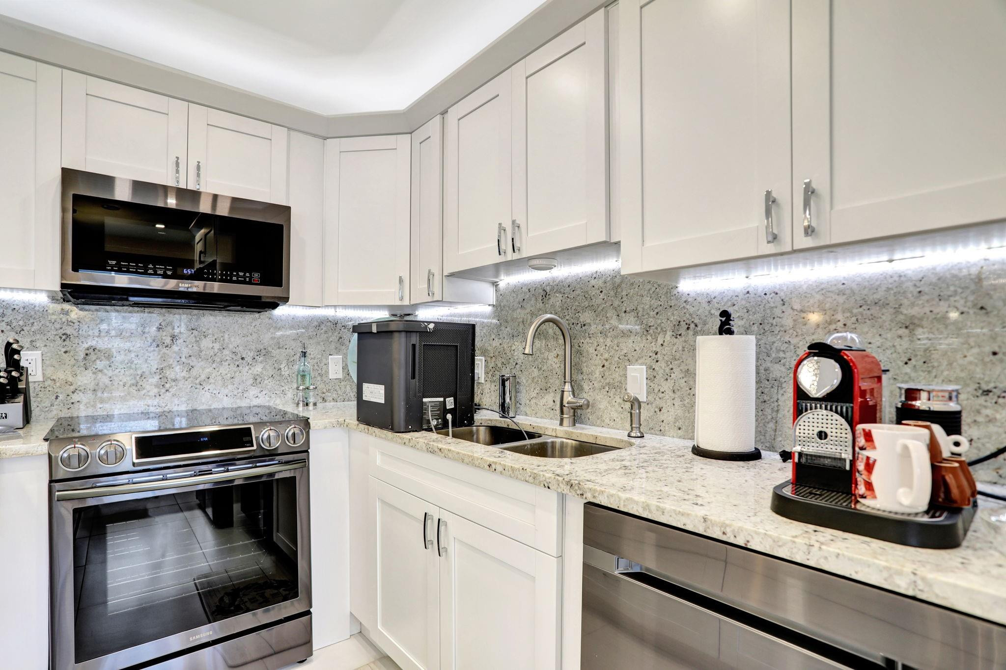 1069 Guildford East, Unit 1069 Boca Raton, FL 33434 - Photo 12 of 82 Photo 12
