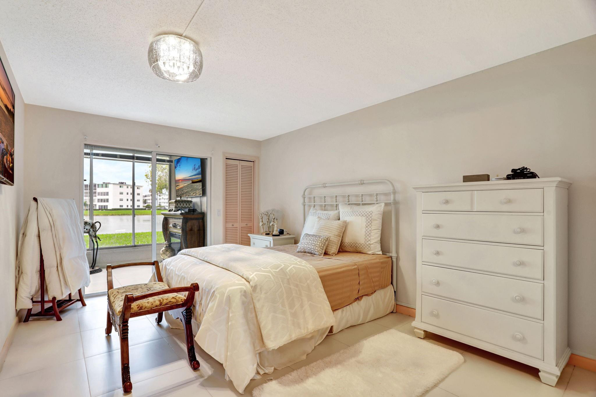 1069 Guildford East, Unit 1069 Boca Raton, FL 33434 - Photo 17 of 82 Photo 17