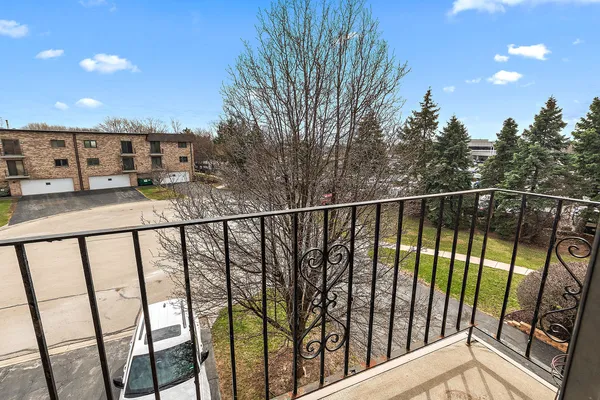 $239,900 | 15724 Brassie Court, Unit 2N, Orland Park, IL 60462