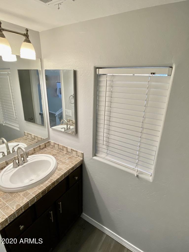 1731 East Joseph Way Gilbert, AZ 85295 - Photo 7 of 20 POWDER ROOM