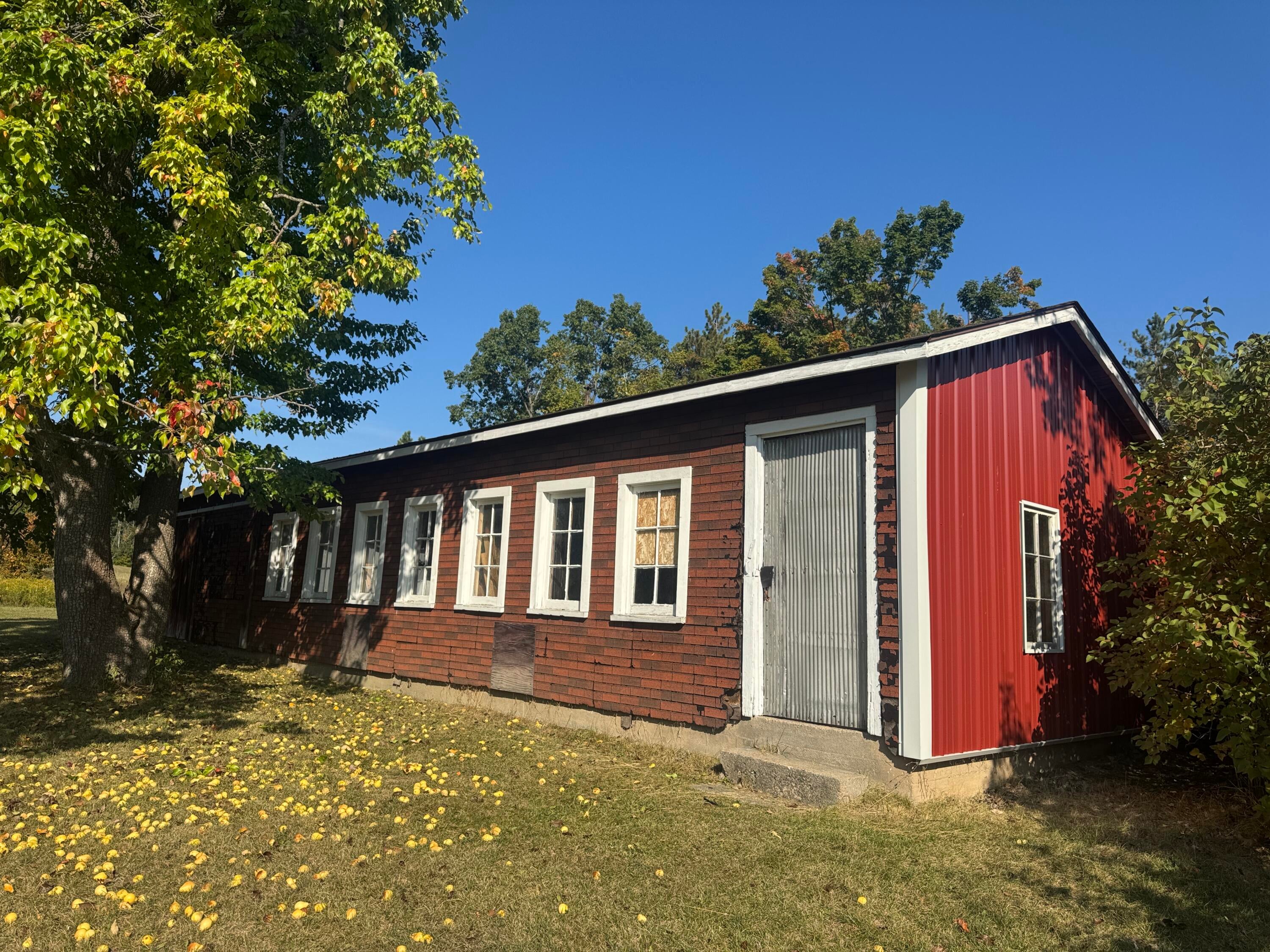 1598 Mapes Road Mio, MI 48647 - Photo 6 of 49 IMG_5154