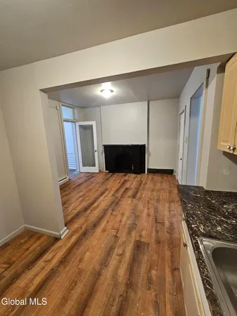 $1,500 | 119 Grand Street, Unit 2, Albany, NY 12202