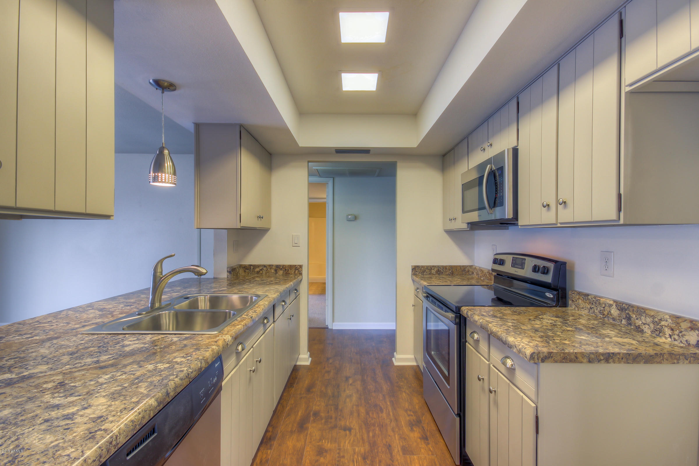 3939 West Bethany Home Road Phoenix, AZ 85019 - Photo 13 of 36 Kitchen (2)