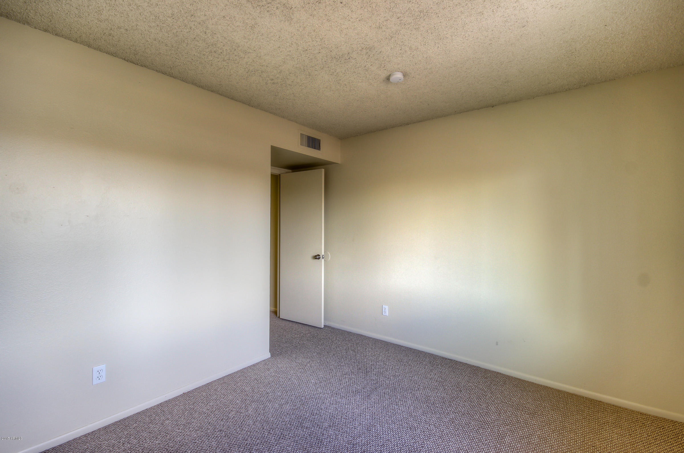 3939 West Bethany Home Road Phoenix, AZ 85019 - Photo 22 of 36 Additional Bedrooms (6)