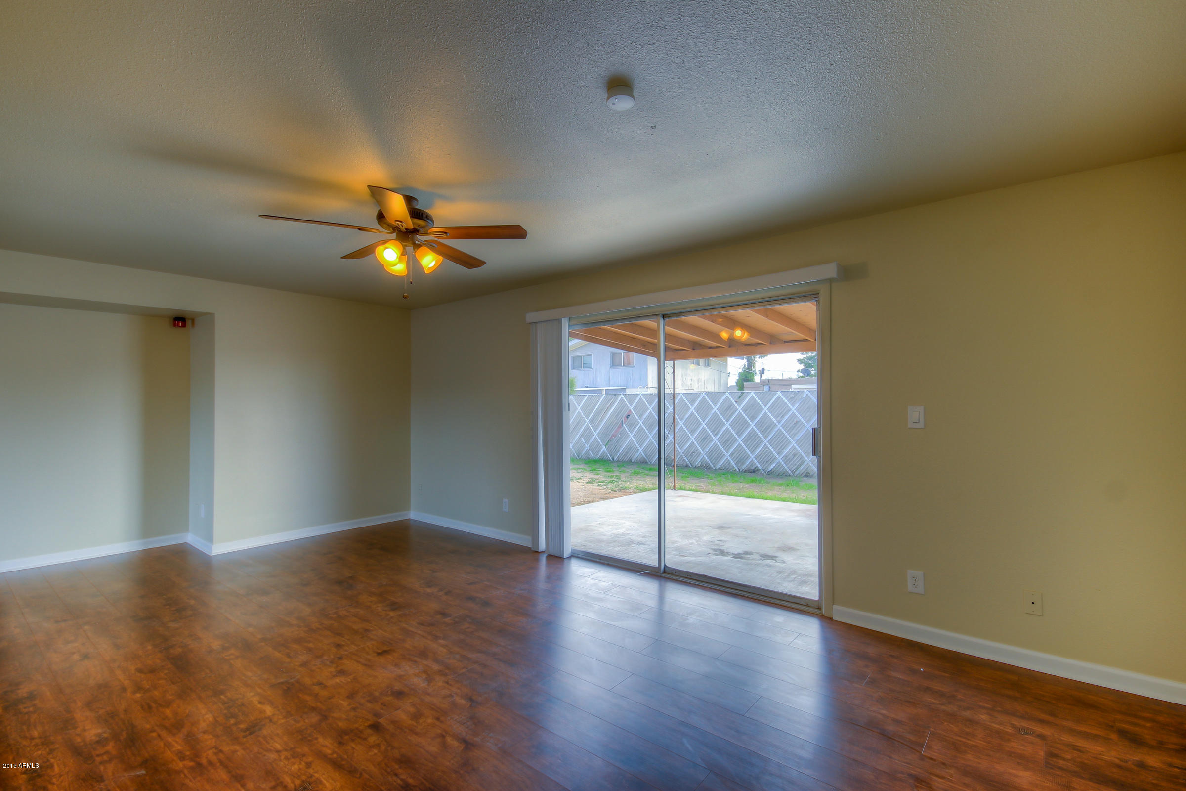 3939 West Bethany Home Road Phoenix, AZ 85019 - Photo 8 of 36 Family Room (1)