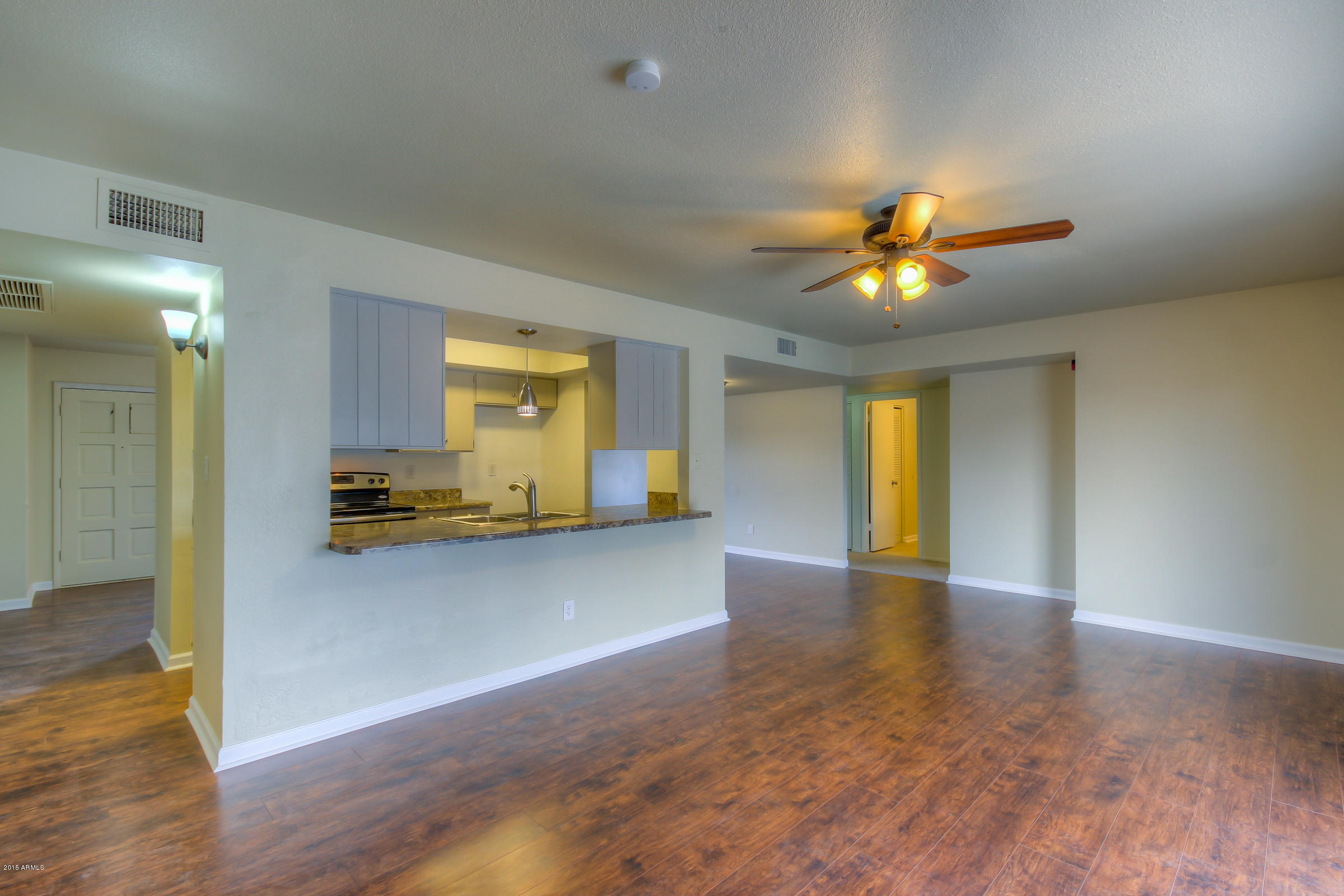 3939 West Bethany Home Road Phoenix, AZ 85019 - Photo 9 of 36 Family Room (2)