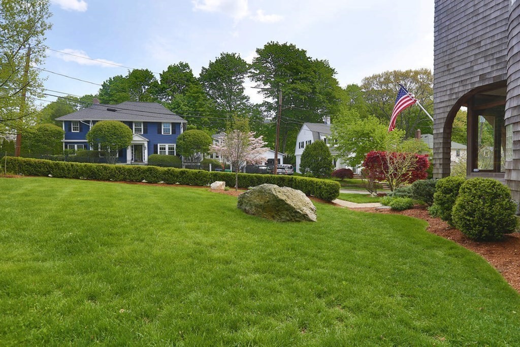 9 Avondale Road Newton, MA 02459 - Photo 22 of 23 a view of a porch with a yard