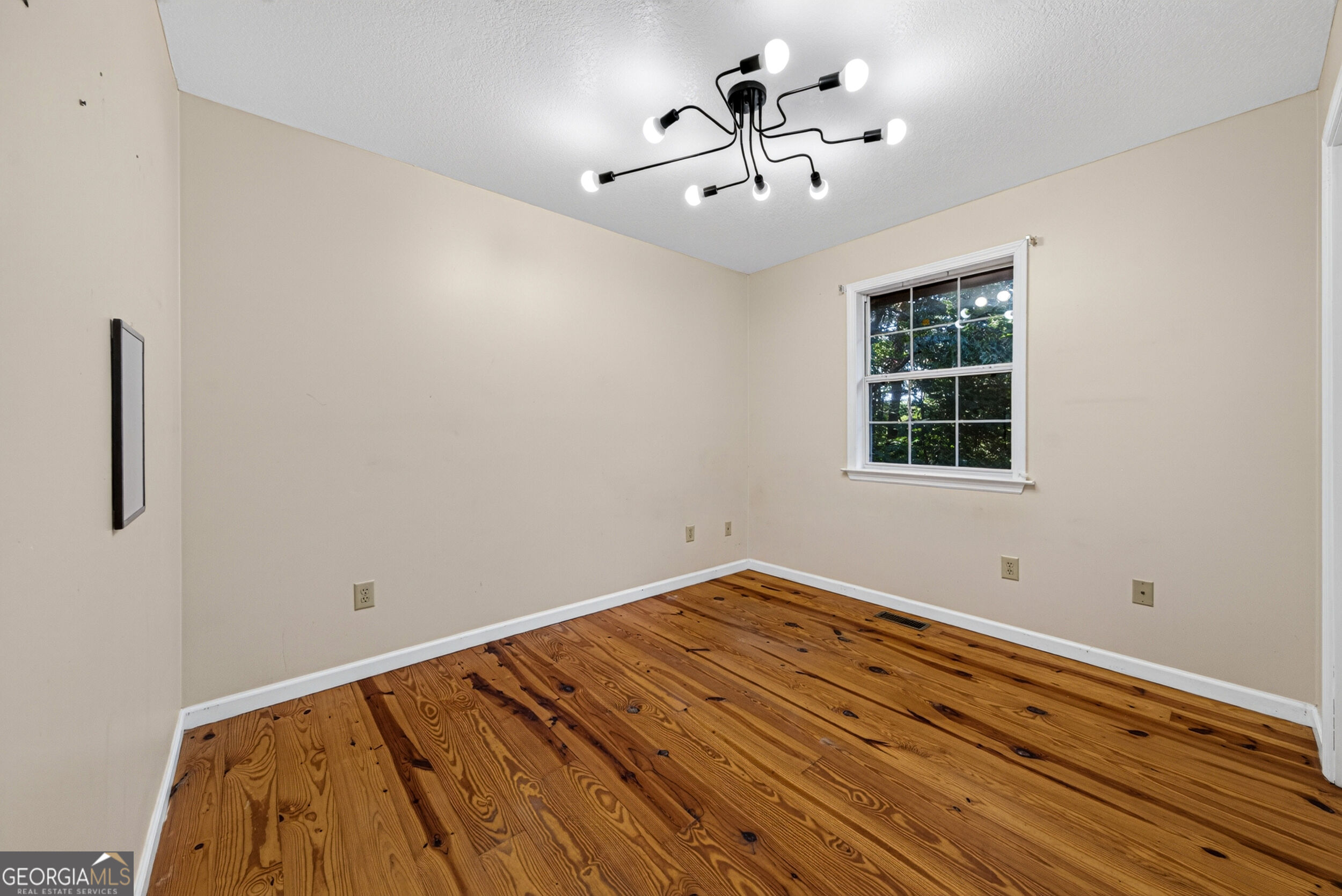 90 Amber Lane Tiger, GA 30576 - Photo 9 of 44 Gallery Image 9