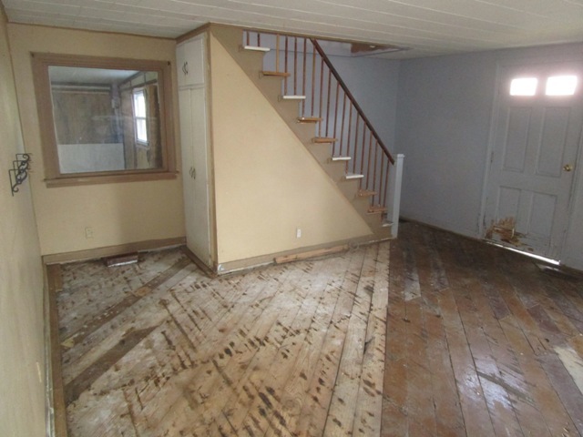 4405 Greenwood Road Woodstock, IL 60098 - Photo 7 of 10 a view of entryway