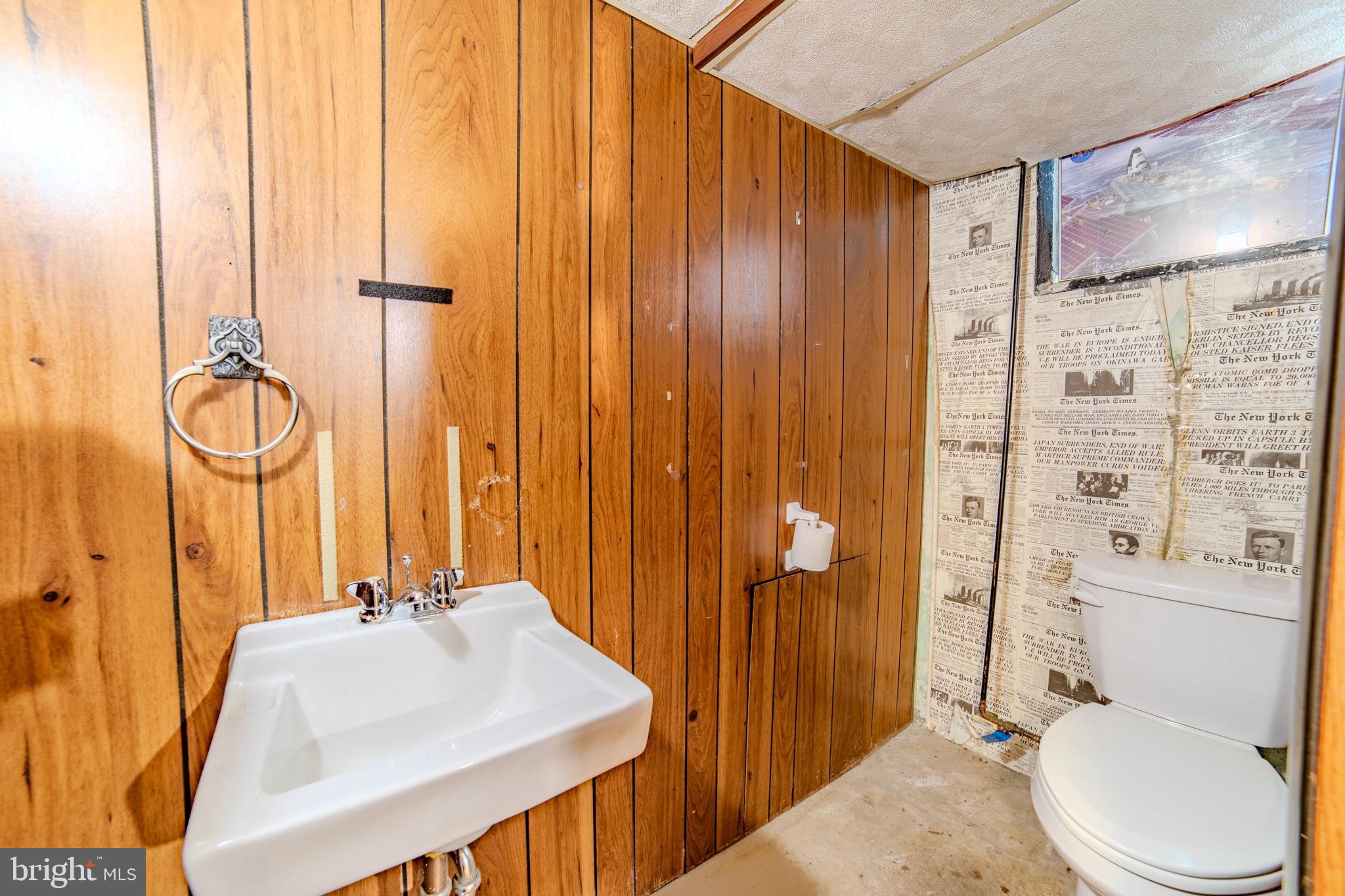 304 Earlington Road Havertown, PA 19083 - Photo 17 of 26 a bathroom with a sink a toilet and shower
