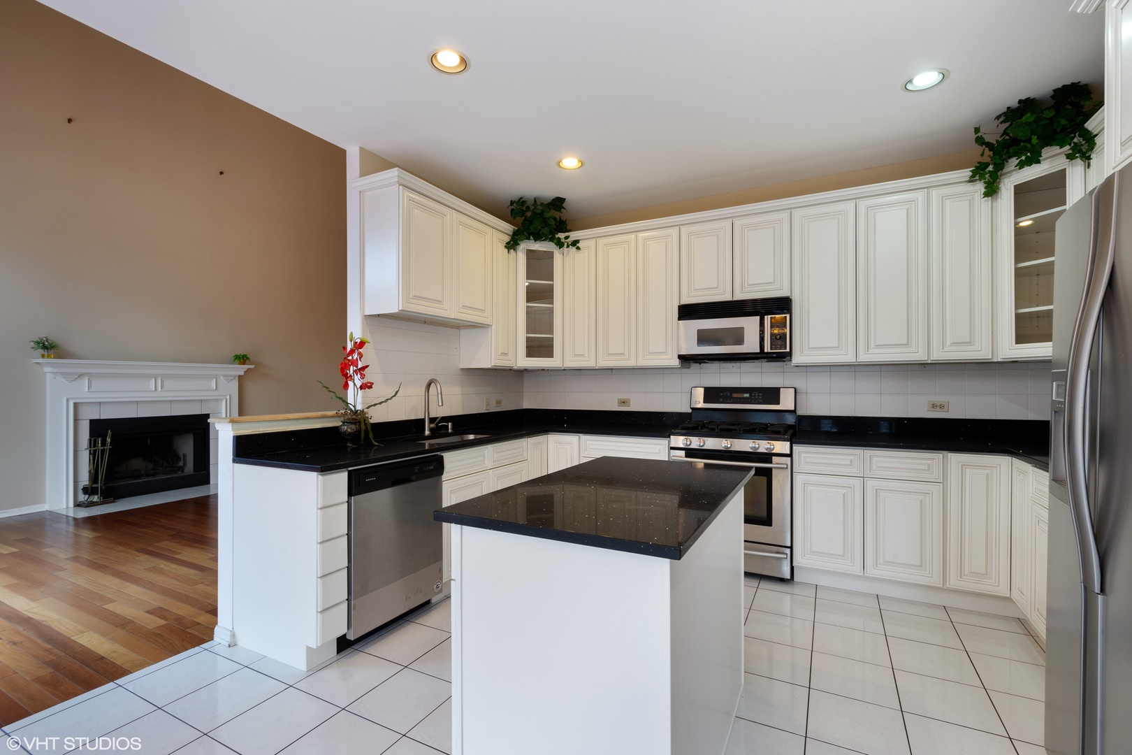 1165 Berkley Road Lake Zurich, IL 60047 - Photo 4 of 29
