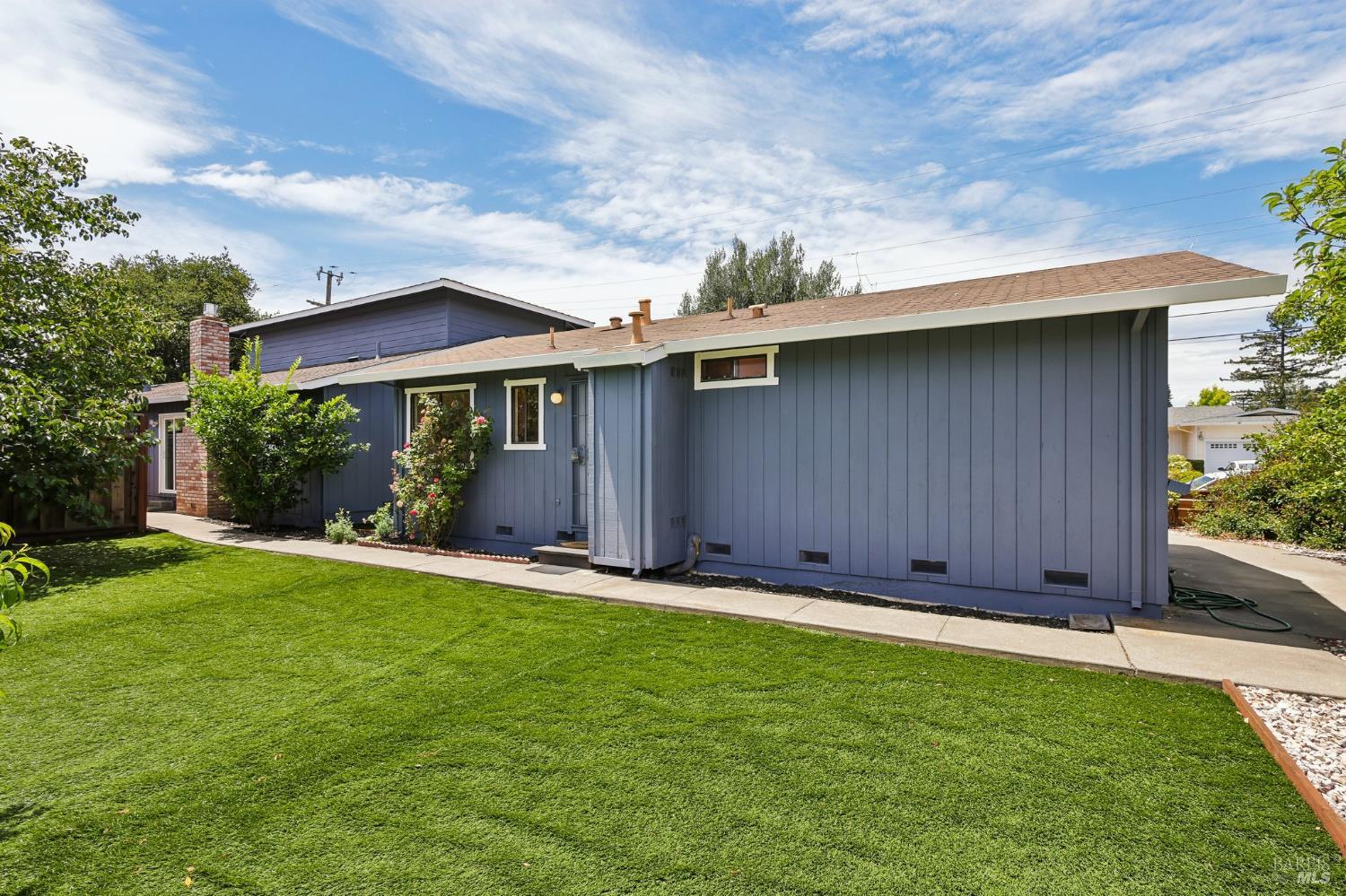 1662 Center Road Novato, CA 94947 - Photo 18 of 32