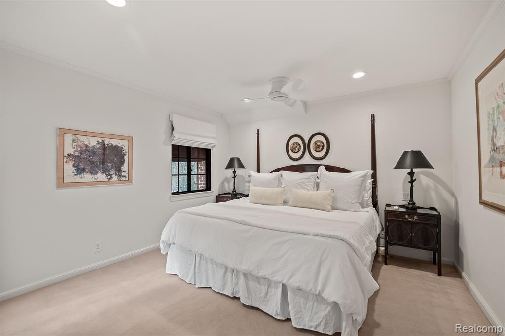1370 Country Club Road Bloomfield Hills, MI 48304 - Photo 19 of 39 Gallery Image 19