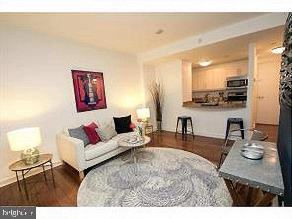219 South 18th Street, Unit 804 Philadelphia, PA 19103 - Photo 3 of 17