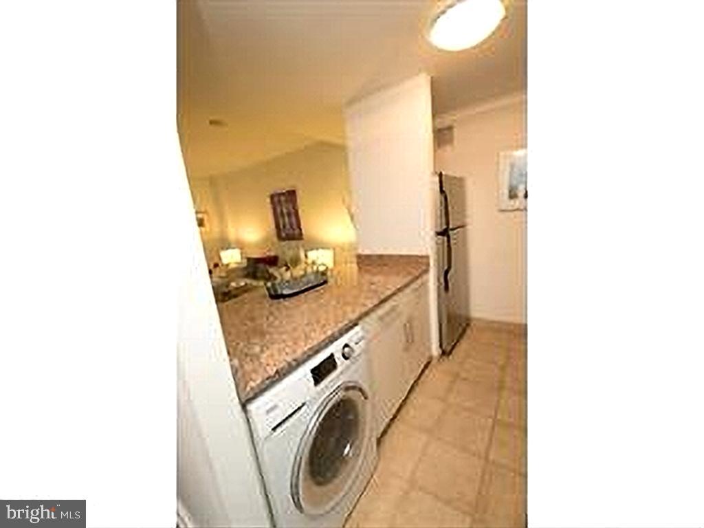 219 South 18th Street, Unit 804 Philadelphia, PA 19103 - Photo 7 of 17