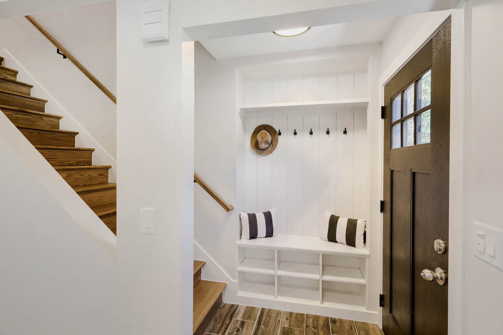 445 East Fullerton Avenue Addison, IL 60101 - Photo 4 of 22
